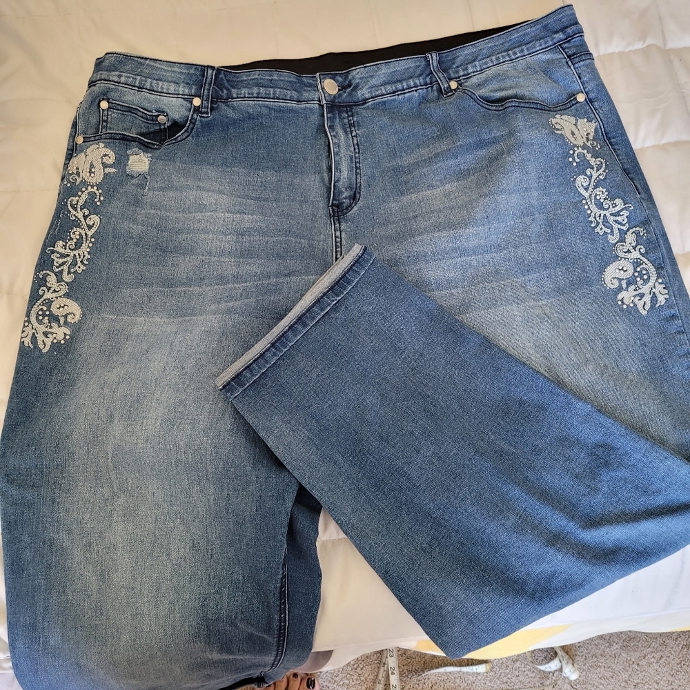 Girlfriend jeans